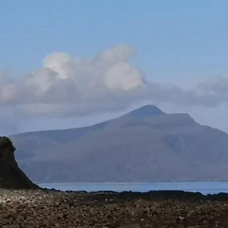 Castle Apartment Overlooking Tullaghan Bay Ballina (Mayo)