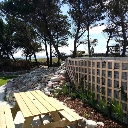 Castle Apartment Overlooking Tullaghan Bay Ballina (Mayo)